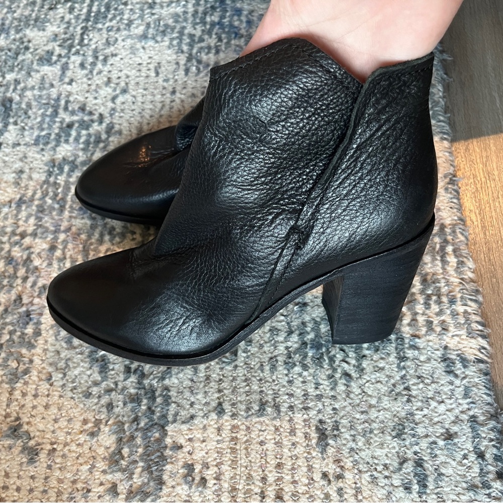 Dolce Vita boots